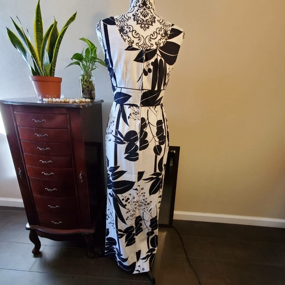 SOLD - 70s Vintage Lee Steven's Tiki Maxi - Picture 1 of 8